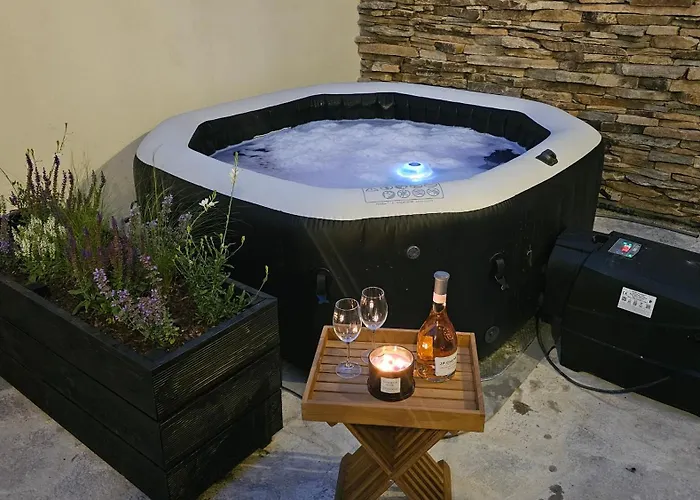Boutique Wine Rezidence בית הארחה 3*
